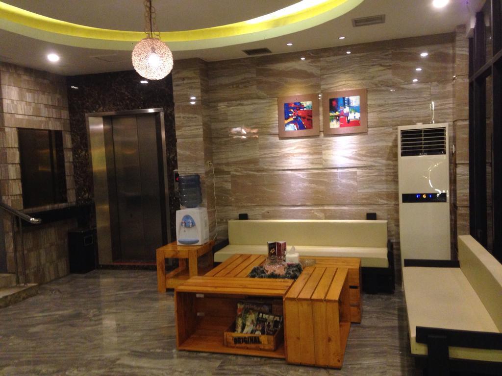 Mustika Gajah Mada Hotel Dżakarta Zewnętrze zdjęcie