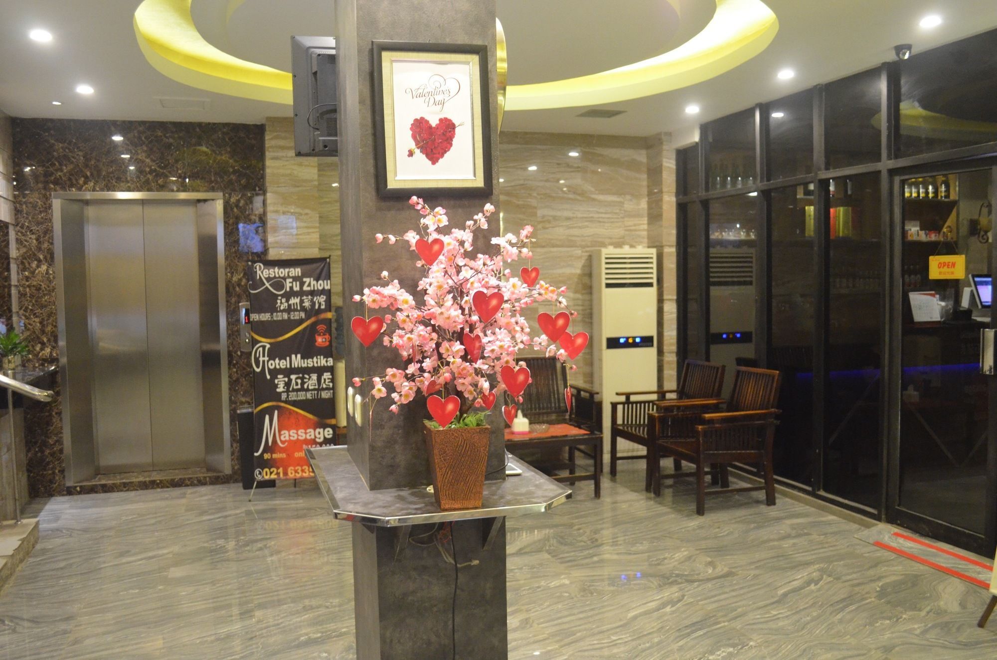 Mustika Gajah Mada Hotel Dżakarta Zewnętrze zdjęcie